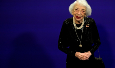L'Allemande Margot Friedlaender, survivante de l'Holocauste, lors d'une cérémonie de remise du Prix pour la compréhension et la tolérance 2024 au Musée juif de Berlin (JMB), le 16 novembre 2024 ( AFP / John MACDOUGALL )