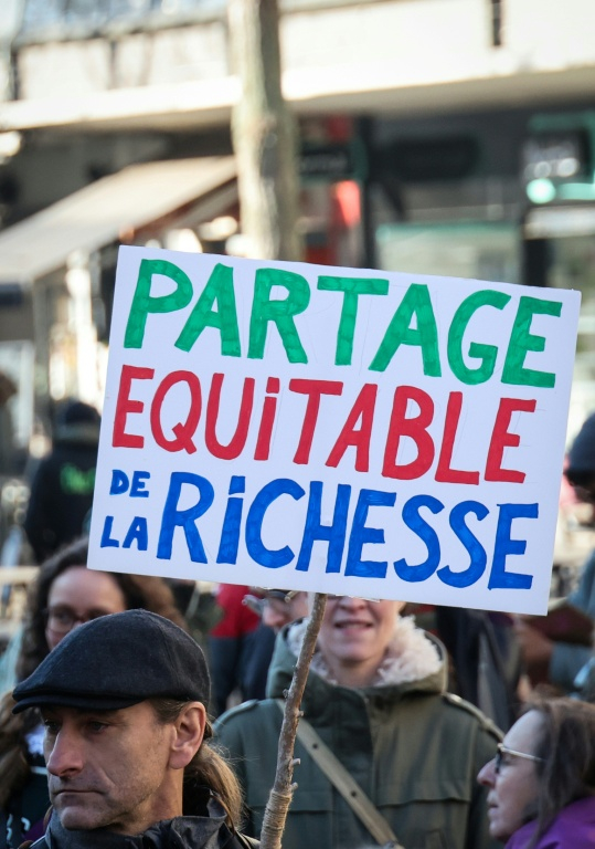 Manifestation contre la vie chère, le 31 octobre 2026 à Valenciennes ( AFP / Francois LO PRESTI )