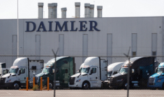 L'usine Daimler Freightliner du Mexique a été fermée suite à l'annonce par Trump d'une taxe de 25 % sur les importations de camions.