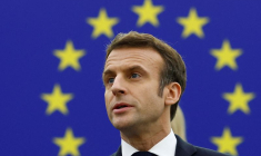MACRON PLAIDE À STRASBOURG POUR UNE EUROPE PROTECTRICE ET SOUVERAINE