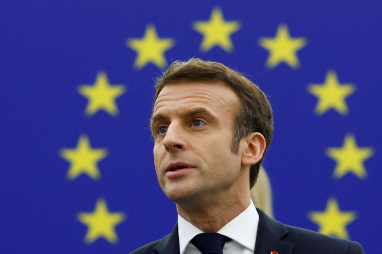 MACRON PLAIDE À STRASBOURG POUR UNE EUROPE PROTECTRICE ET SOUVERAINE